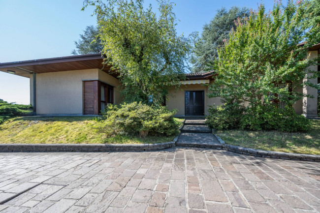 Villa in vendita a Albizzate