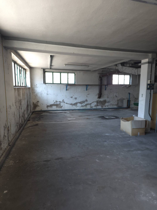 IMMOBILE INDUSTRIALE in vendita a Solbiate Arno