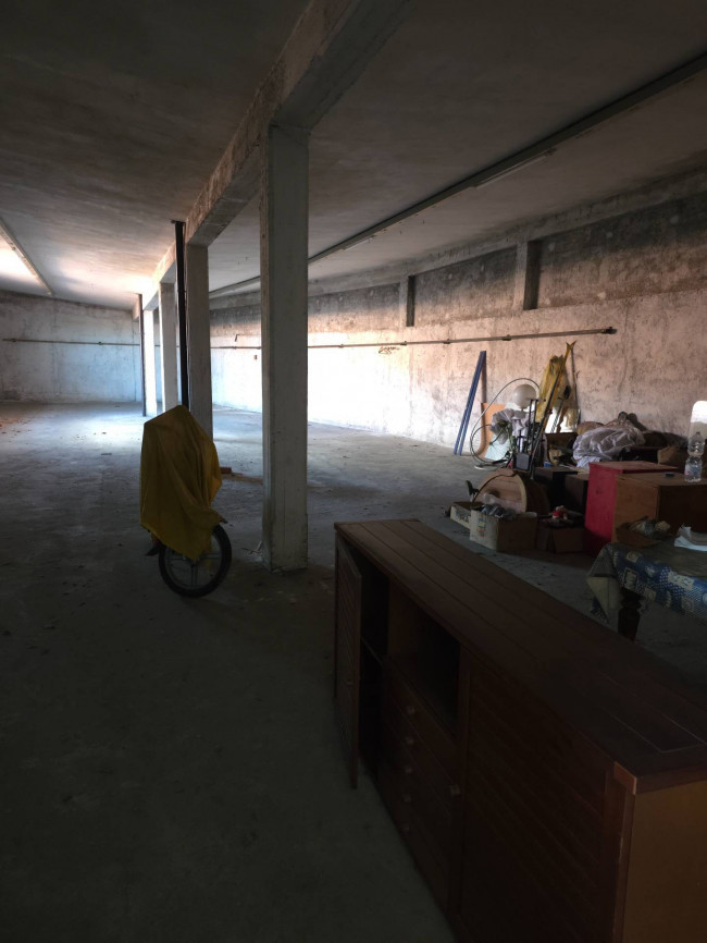 IMMOBILE INDUSTRIALE in vendita a Solbiate Arno