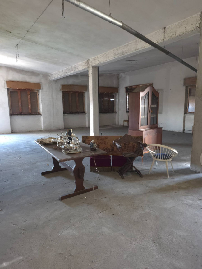 IMMOBILE INDUSTRIALE in vendita a Solbiate Arno