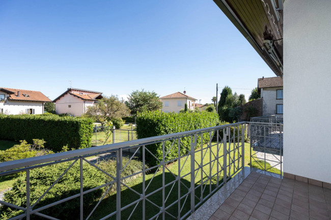 Villa in vendita a Cantello