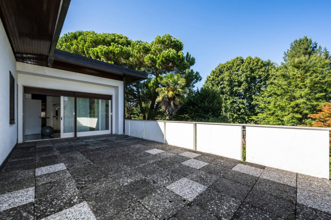 Villa in vendita a Cantello