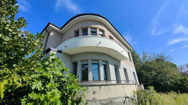 Villa in vendita a Cassano Magnago