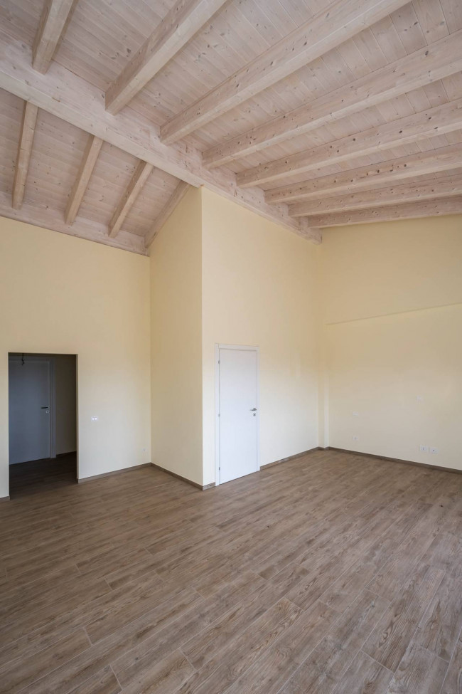 Villa in vendita a Barasso