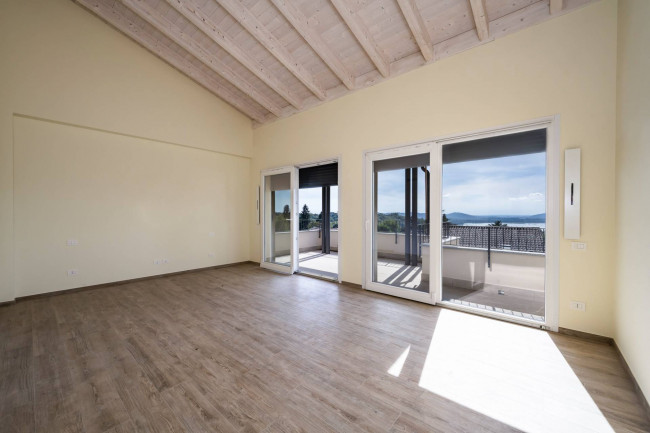 Villa in vendita a Barasso
