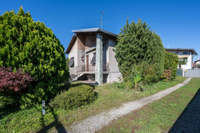 Casa singola in vendita a Olgiate Olona