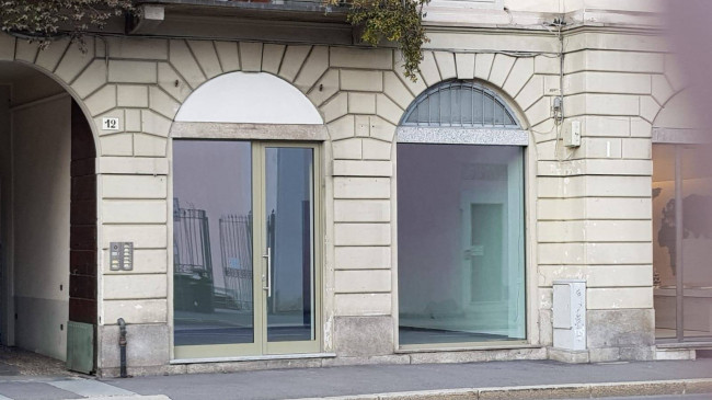 Locale commerciale in affitto a Varese