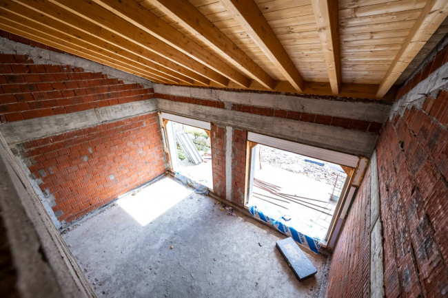 Porzione di Casa Singola in vendita a Barasso