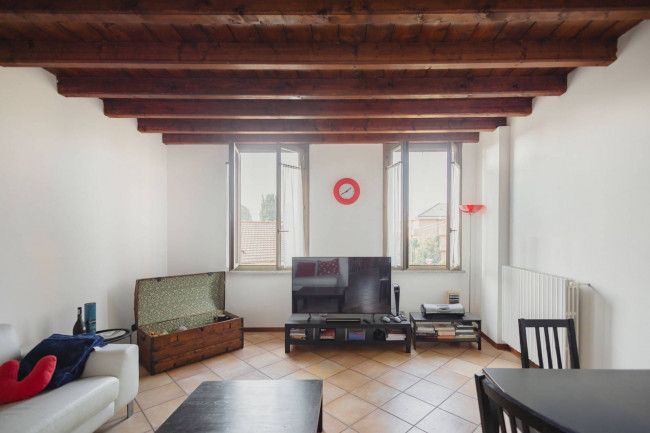 Appartamento in vendita a Luvinate