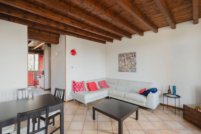 Appartamento in vendita a Luvinate