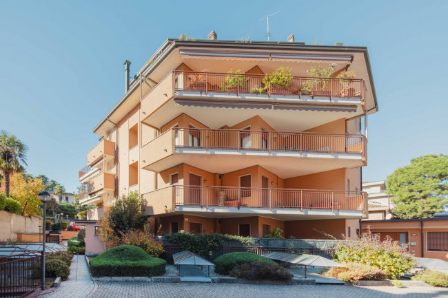 Appartamento in vendita a Varese