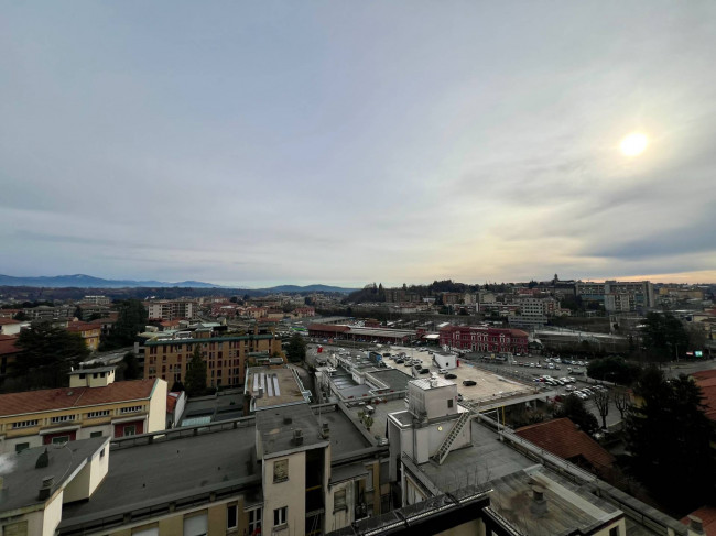 Appartamento in vendita a Varese