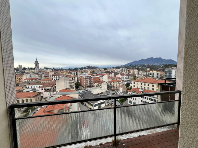 Appartamento in vendita a Varese