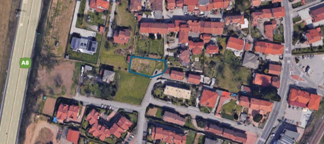 Terreno edificabile in vendita a Castronno