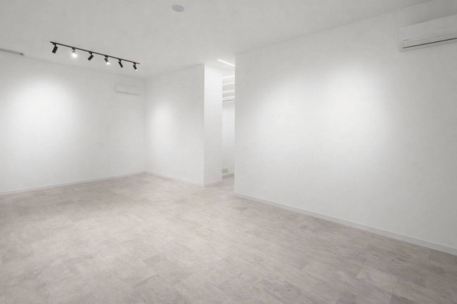 Locale commerciale in affitto a Varese