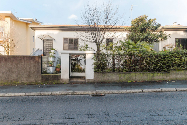 Villa in vendita a Legnano