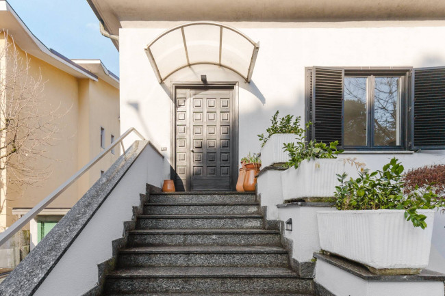 Villa in vendita a Legnano