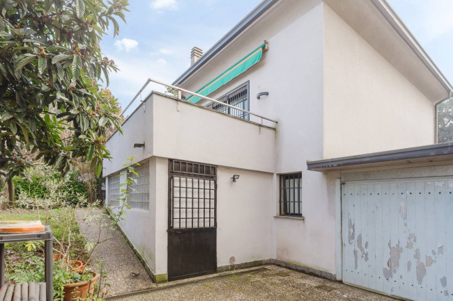 Villa in vendita a Legnano