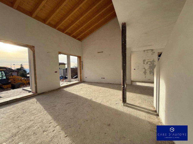 Porzione di Casa Singola in vendita a Barasso