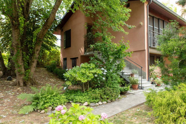 Villa in vendita a Casorate Sempione