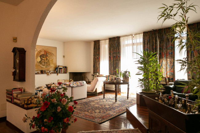 Villa in vendita a Casorate Sempione