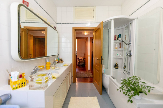 Villa in vendita a Casorate Sempione