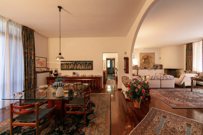 Villa in vendita a Casorate Sempione