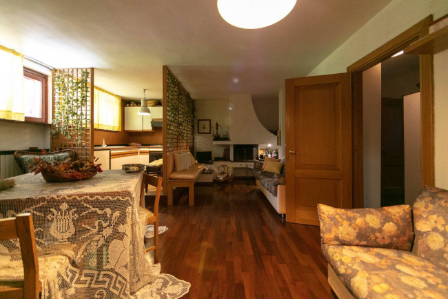 Villa in vendita a Casorate Sempione