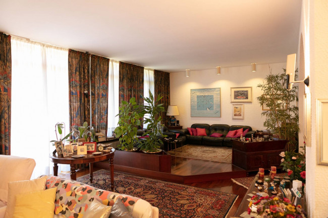 Villa in vendita a Casorate Sempione