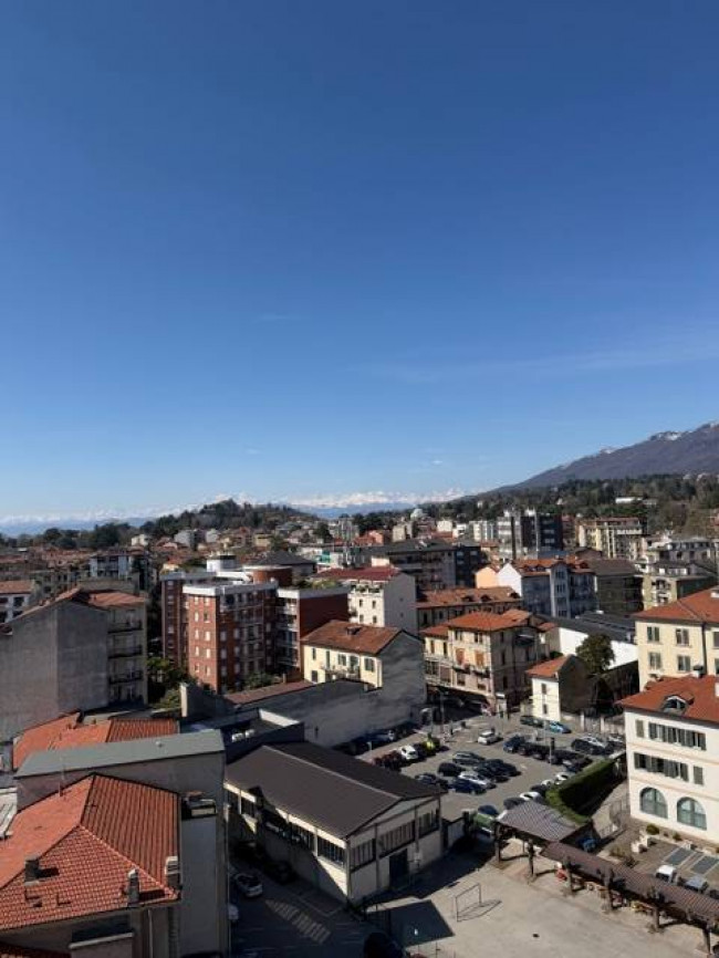 Appartamento in vendita a Varese