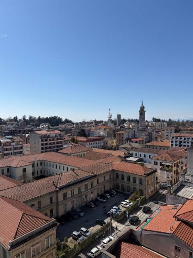 Appartamento in vendita a Varese