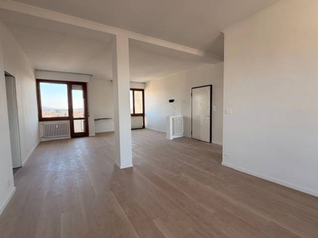 Appartamento in vendita a Varese