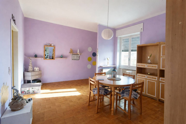 Appartamento in vendita a Caronno Varesino