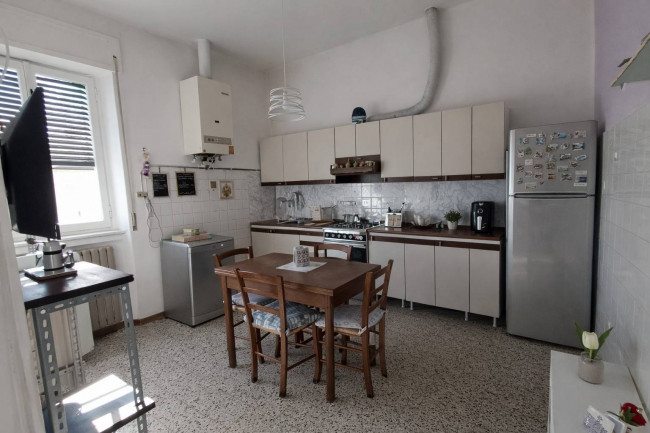 Appartamento in vendita a Caronno Varesino