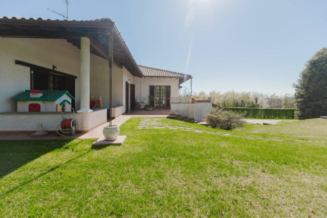 Villa in vendita a Sumirago