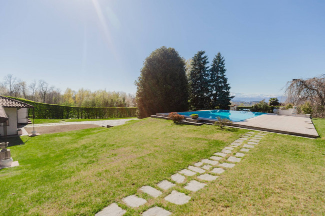 Villa in vendita a Sumirago