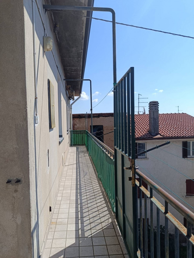 Appartamento in vendita a Caronno Varesino