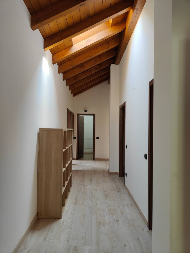 Appartamento con giardino in vendita a Varese