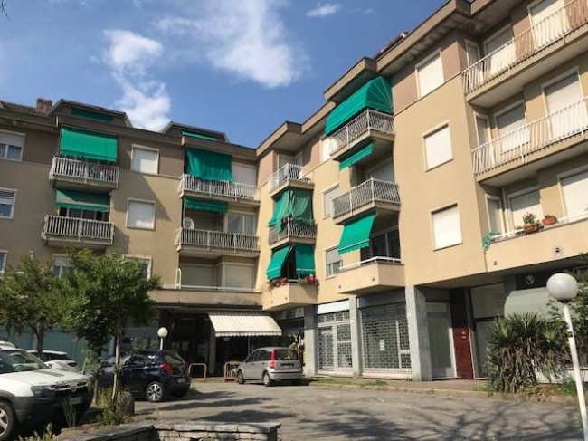Locale commerciale in vendita a Cittiglio