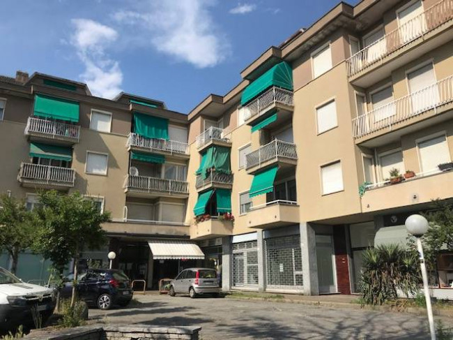 Locale commerciale in vendita a Cittiglio