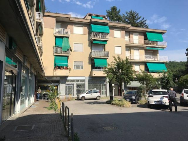 Locale commerciale in vendita a Cittiglio