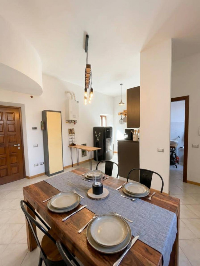 Porzione di Casa Singola in vendita a Cocquio-Trevisago