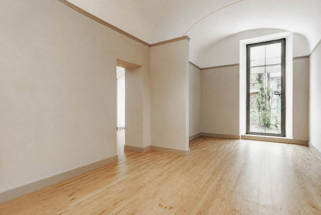 Locale commerciale in vendita a Varese