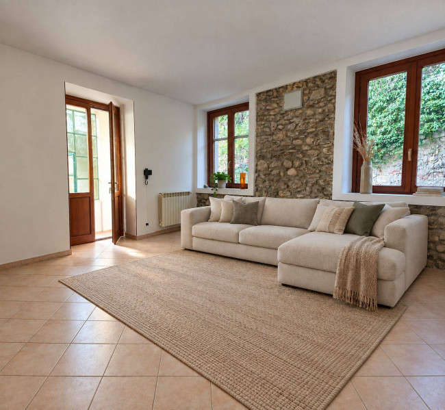 Appartamento in vendita a Cocquio-Trevisago