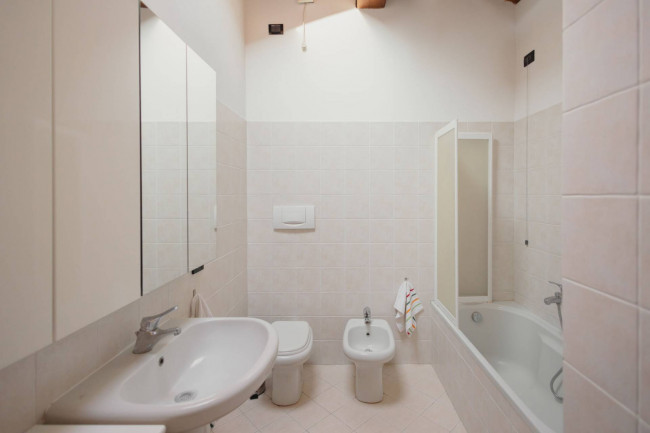 Appartamento in vendita a Luvinate