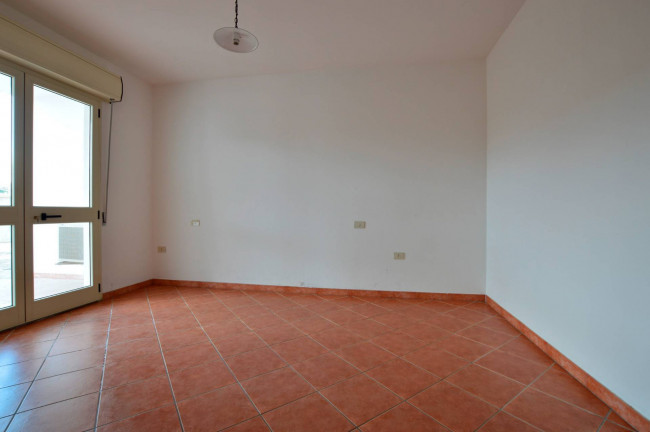 Capannone in vendita a Dolianova