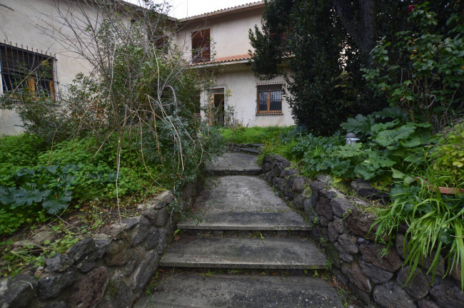 Villa in vendita a Ales