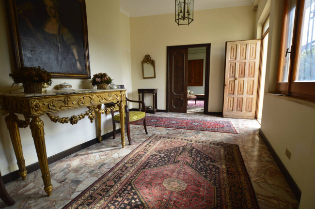 Villa in vendita a Ales