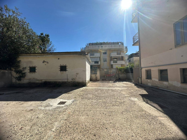 Posto auto scoperto in vendita a Cagliari