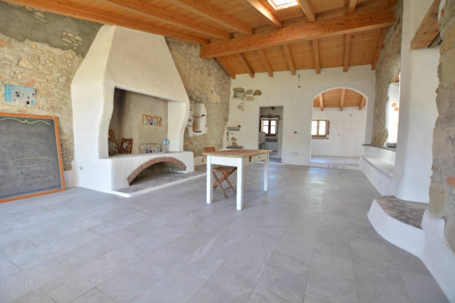 Casa singola in vendita a Albagiara